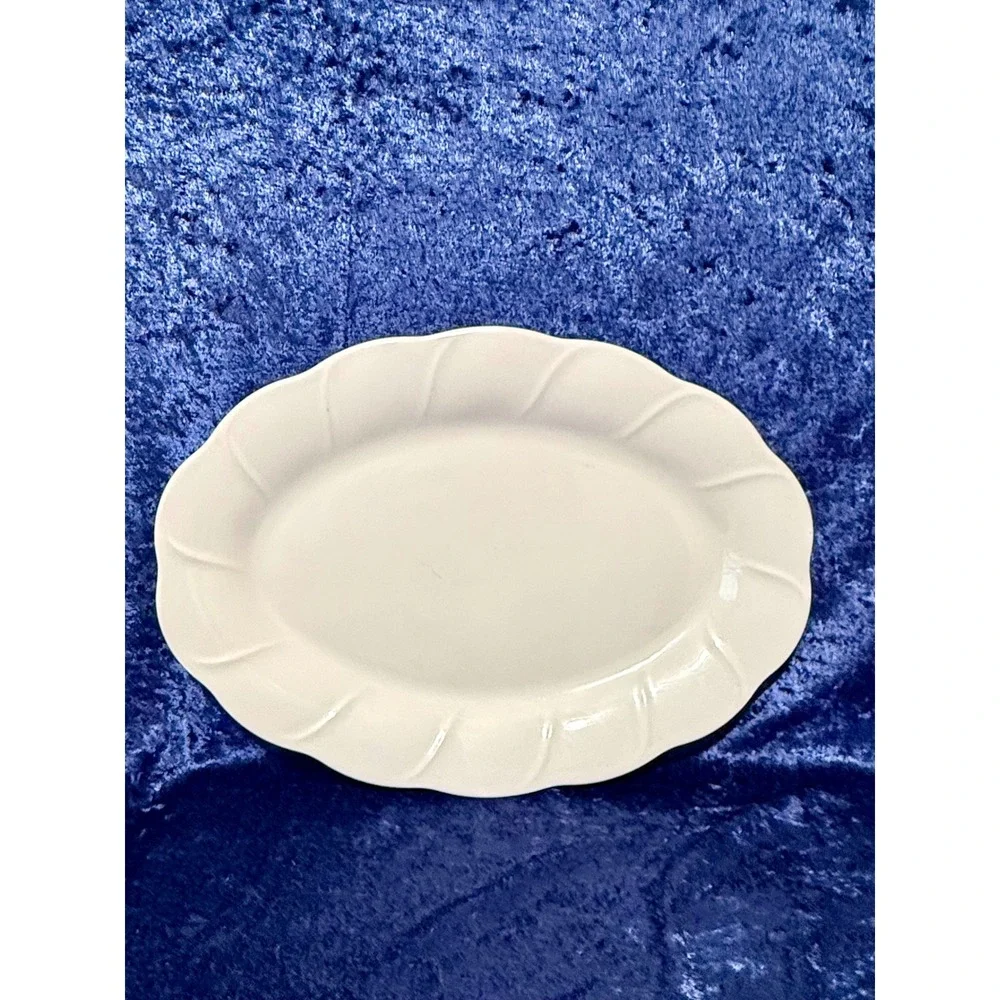 Vintage Pfaltzgraff Stratus White Oval Serving Platter Embossed USA Stoneware